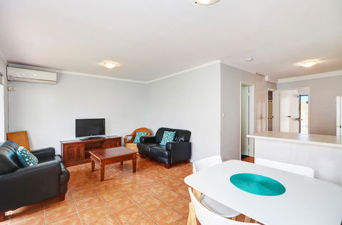 West Beach Lagoon 204 â€“ Ground Floor - Kingaroy Accommodation 11