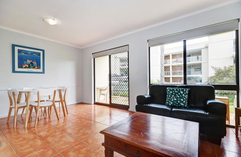 West Beach Lagoon 204 â€“ Ground Floor - Kingaroy Accommodation 10