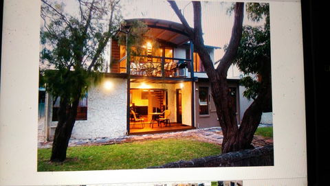 Dunsborough Luxury Villa - Kingaroy Accommodation 0