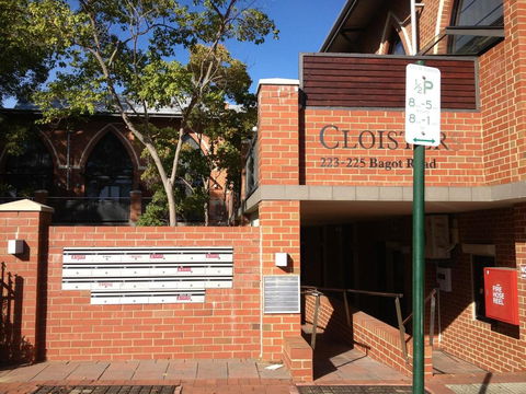 Cloisters - Kingaroy Accommodation 19