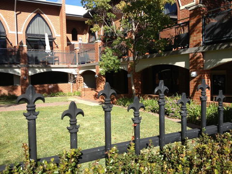 Cloisters - Kingaroy Accommodation 20