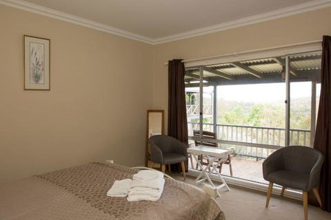 Yvonnes Rest Holiday Home - Kingaroy Accommodation 4