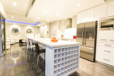 Ambar Villa Between City And Freo - Kingaroy Accommodation 28