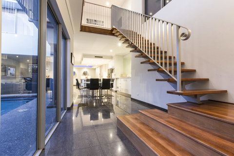 Ambar Villa Between City And Freo - Kingaroy Accommodation 14