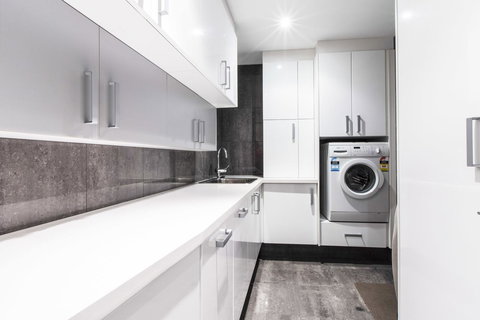 Ambar Villa Between City And Freo - Kingaroy Accommodation 23