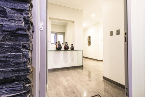 Ambar Villa Between City And Freo - Kingaroy Accommodation 22