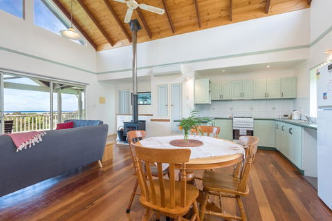 Surfside Ocean Beach Denmark Holiday Accommodation - Kingaroy Accommodation 21