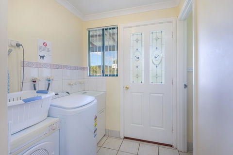 Surfside Ocean Beach Denmark Holiday Accommodation - Kingaroy Accommodation 25