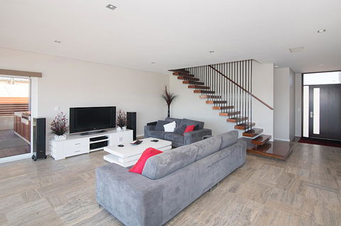 Oceans Edge - Busselton - Kingaroy Accommodation 7