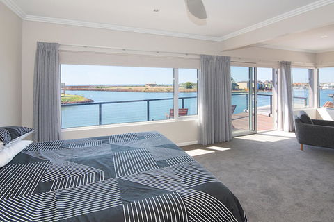 Oceans Edge - Busselton - Kingaroy Accommodation 5