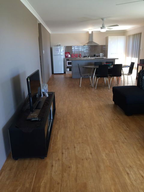 Portree On Sea - Kalbarri - Kingaroy Accommodation 3