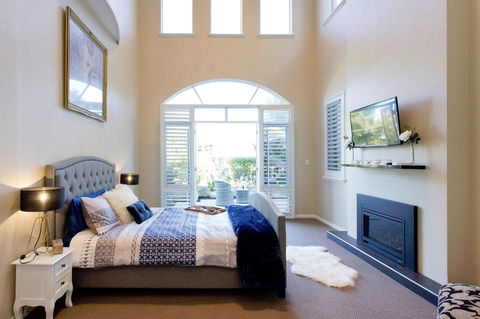 Sorrento Beach Manor - Kingaroy Accommodation 0