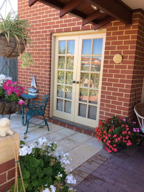 Crossland House - Kingaroy Accommodation 13