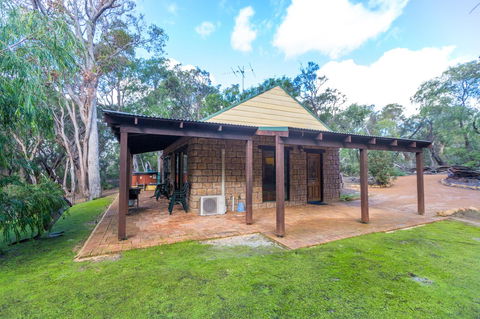 Yelverton Brook Conservation Sanctuary - Kingaroy Accommodation 12
