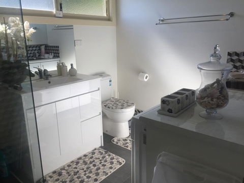 Bright & Beautiful Home On The Hills! - Kingaroy Accommodation 22