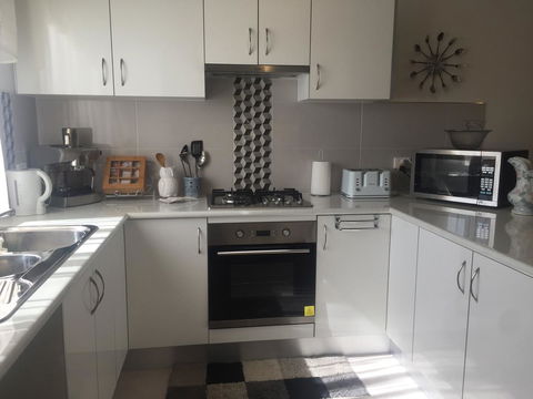Bright & Beautiful Home On The Hills! - Kingaroy Accommodation 14