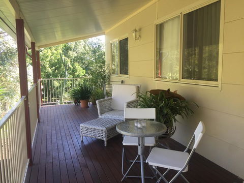 Bright & Beautiful Home On The Hills! - Kingaroy Accommodation 3