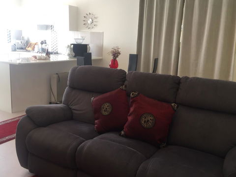 Bright & Beautiful Home On The Hills! - Kingaroy Accommodation 7