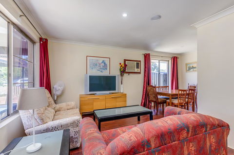 Brilliant, Neat, Convenient, Family-friendly House - Kingaroy Accommodation 0