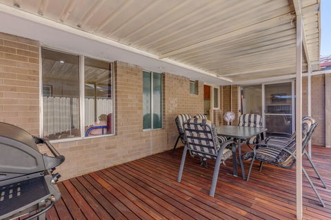 Brilliant, Neat, Convenient, Family-friendly House - Kingaroy Accommodation 14