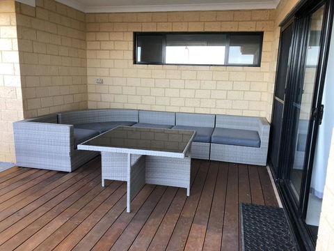 The Shak Kalbarri - Kingaroy Accommodation 1