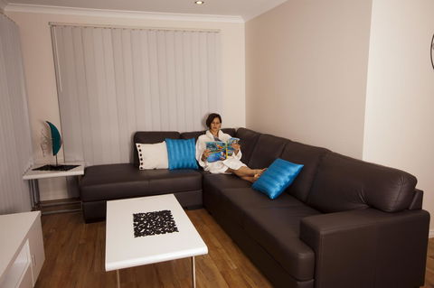 Cape Villas - Kingaroy Accommodation 1