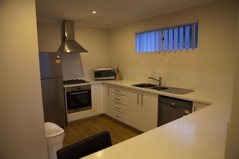Cape Villas - Kingaroy Accommodation 23