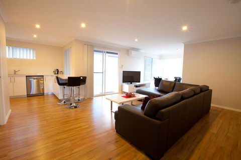 Cape Villas - Kingaroy Accommodation 20