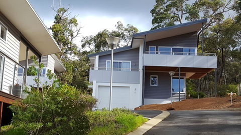Cape Villas - Kingaroy Accommodation 0