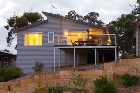 Cape Villas - Kingaroy Accommodation 25