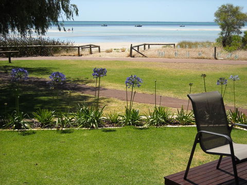 Beach House Dunsborough - Kingaroy Accommodation 12