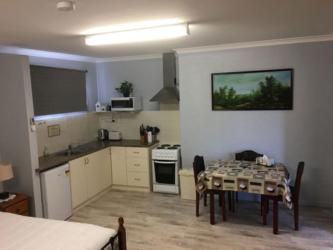 Armadale Cottage Bed & Breakfast - Kingaroy Accommodation 8