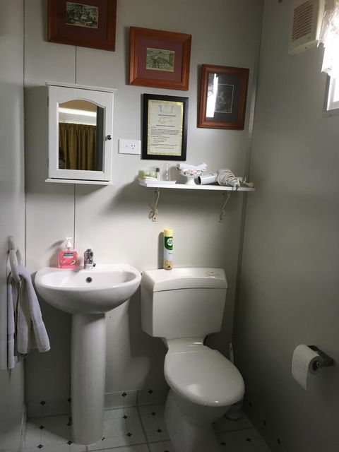 Armadale Cottage Bed & Breakfast - Kingaroy Accommodation 6