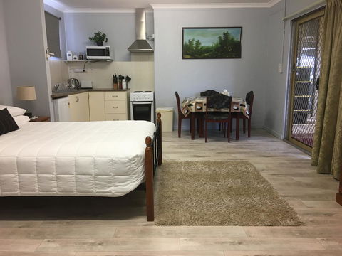 Armadale Cottage Bed & Breakfast - Kingaroy Accommodation 7