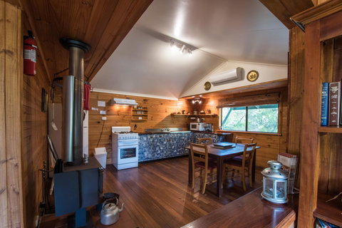 Cape Howe Cottages - Kingaroy Accommodation 23