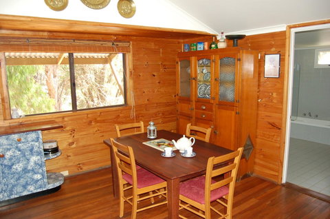 Cape Howe Cottages - Kingaroy Accommodation 25