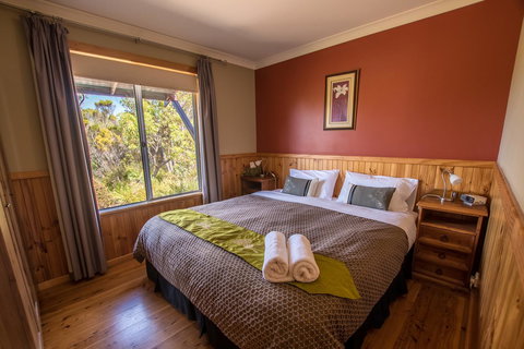 Cape Howe Cottages - Kingaroy Accommodation 18