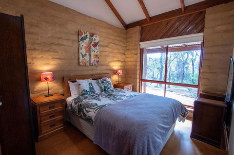 Denmark Forest Retreat - Kingaroy Accommodation 12