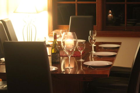 The Farmhouse - Kingaroy Accommodation 16