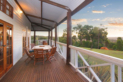 The Farmhouse - Kingaroy Accommodation 4