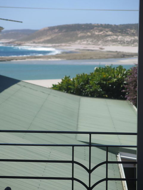 Kalbarri Riverfront Unit - Kingaroy Accommodation 5