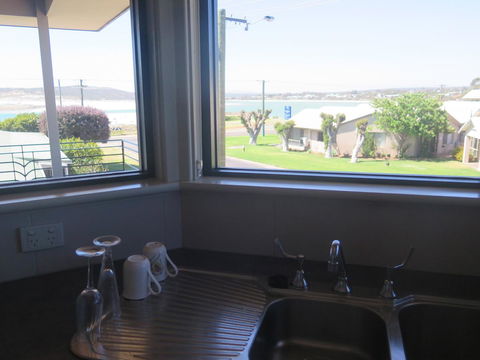 Kalbarri Riverfront Unit - Kingaroy Accommodation 7