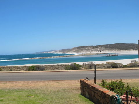 Kalbarri Riverfront Unit - Kingaroy Accommodation 1