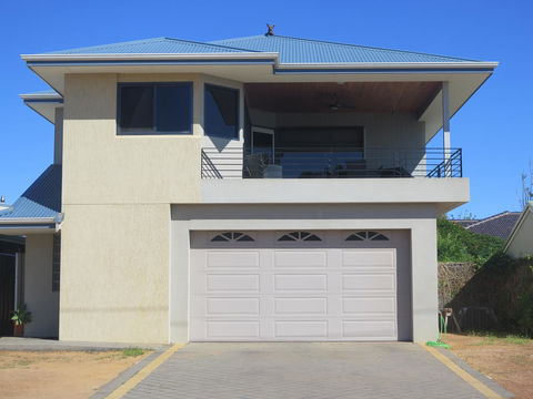 Kalbarri Riverfront Unit - Kingaroy Accommodation 3