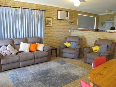 Kalbarri Riverfront Unit - Kingaroy Accommodation 17