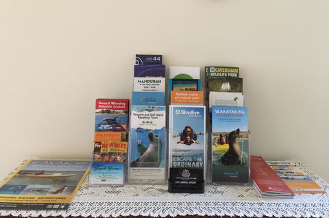 The Royal Dolphin Bed & Breakfast Safety Bay - Kingaroy Accommodation 27
