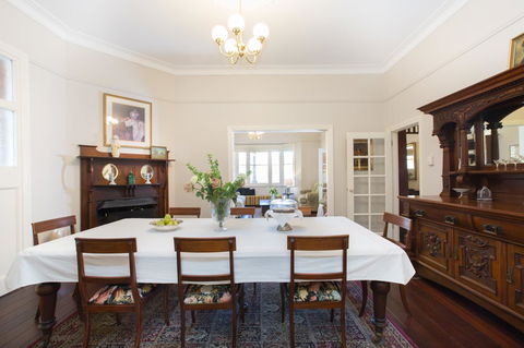 Historic Oakhill House Entire Estate - Kingaroy Accommodation 14