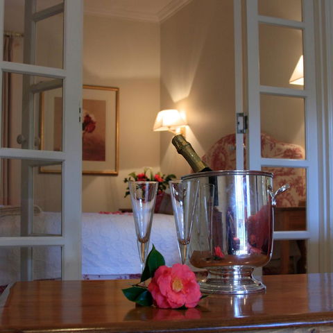 Two Sisters Chalets - Kingaroy Accommodation 26