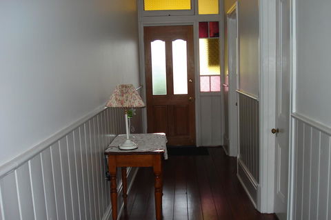 Bluebird Cottage - Kingaroy Accommodation 13