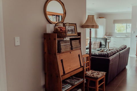 Bluebird Cottage - Kingaroy Accommodation 14